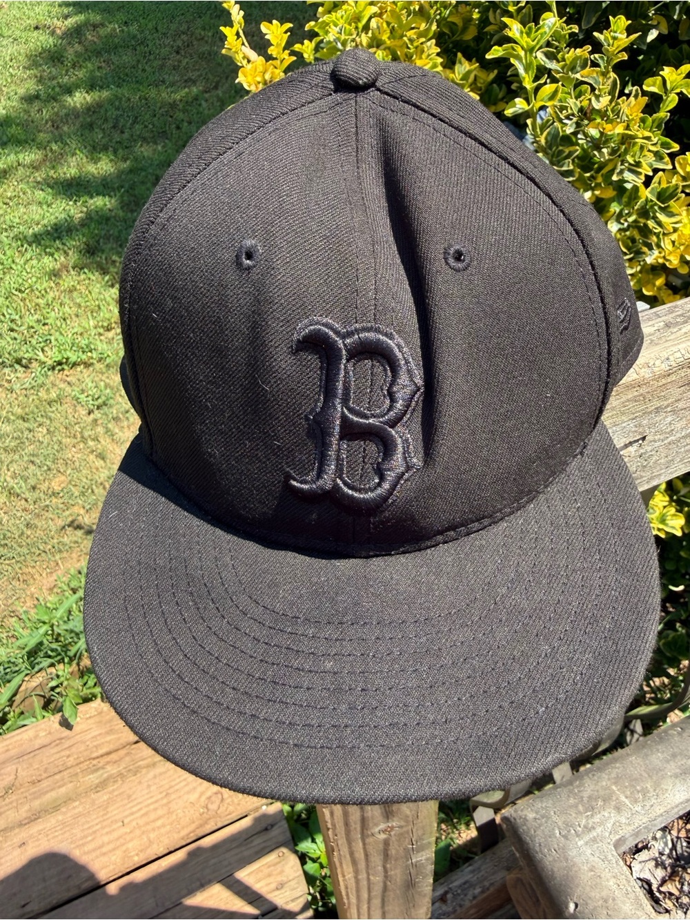 Men's Black Baseball Cap with Raised 'B' Embroidery size 7 3/4 Blackout Baseball